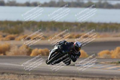 media/Dec-18-2022-SoCal Trackdays (Sun) [[8099a50955]]/Turn 14 (940am)/